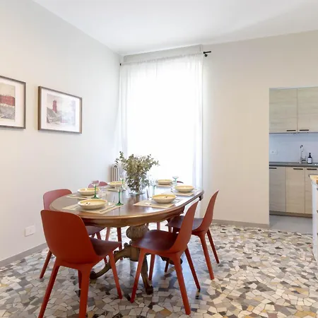 Retro Nova 3 Apartment Milan